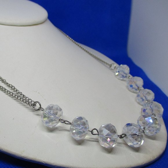 Vintage Crystal Necklace Faceted Crysal Beads With 2 Silver Tone Metal End Chain - Picture 3 of 14